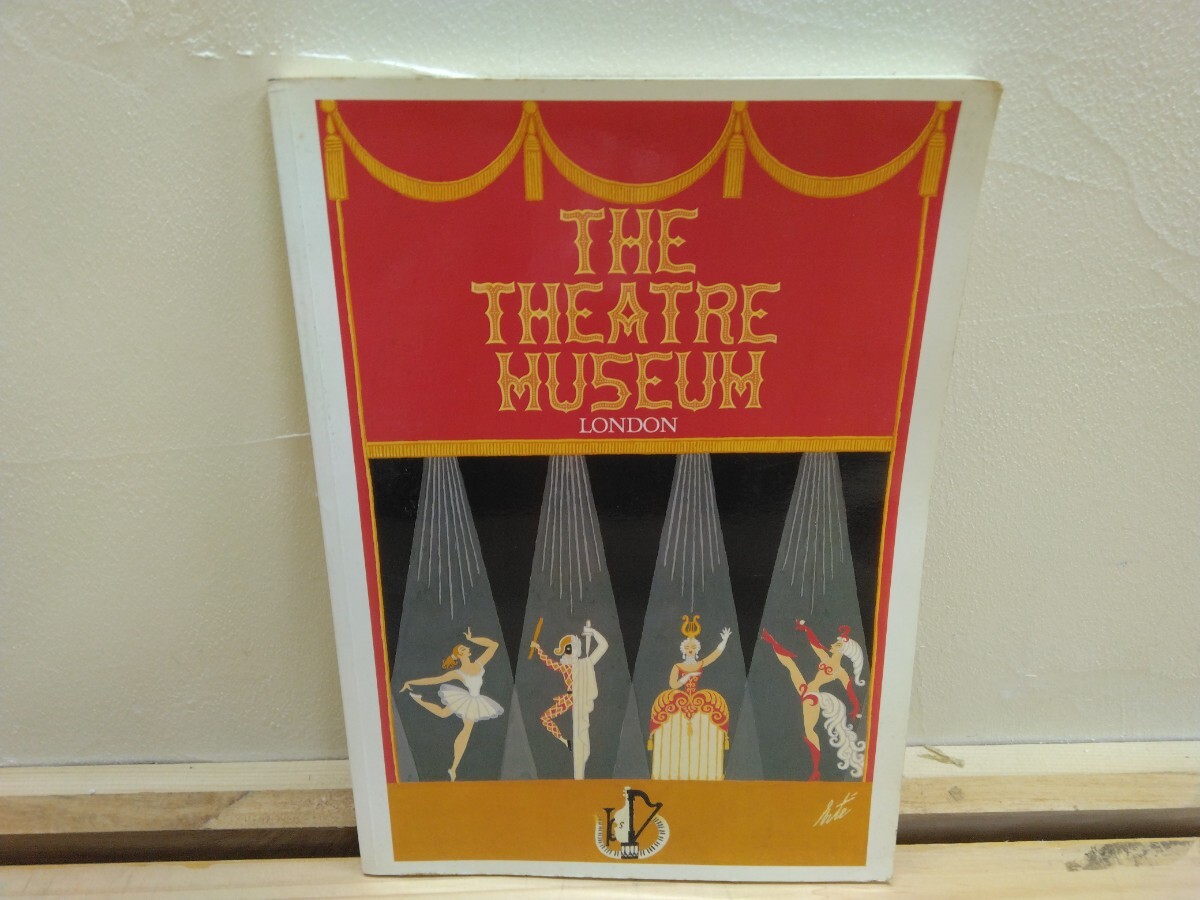 V-15◆洋書 図録『The Theatre Museum London Victoria and Albert Scala Books』 240810