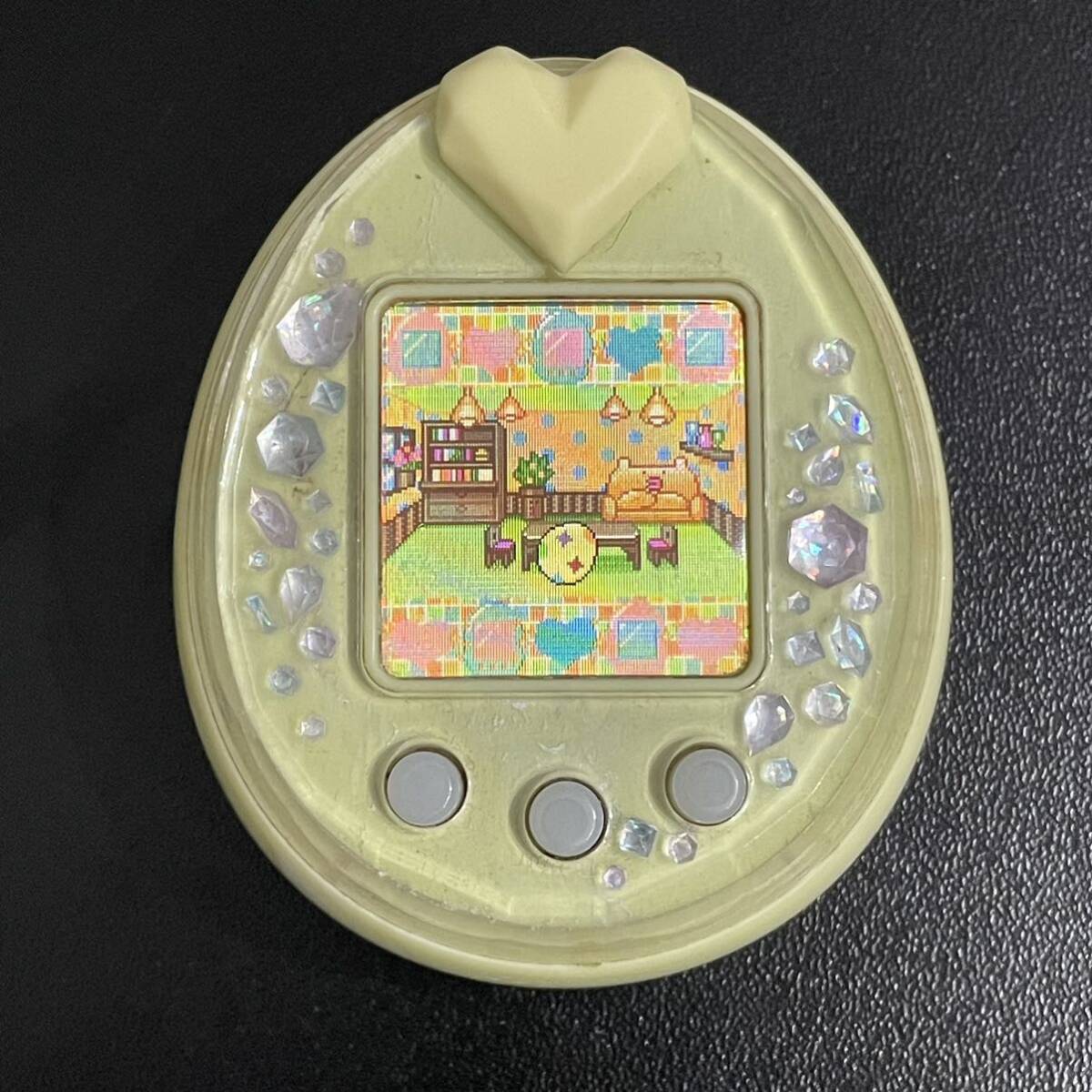 Yahoo!オークション - Tamagotchi たまごっちピース P's 黄色 Yahoo!オークション - Tamagotchi たまごっちピース P's 黄色