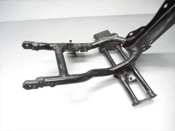 H2R6-0802 Suzuki GZ150 подрамник оригинальный [LC6NG48A0C110~ анимация иметь ]