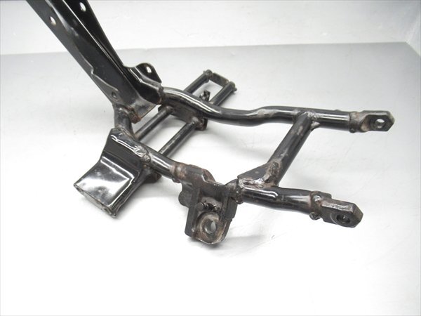 H2R6-0802 Suzuki GZ150 подрамник оригинальный [LC6NG48A0C110~ анимация иметь ]