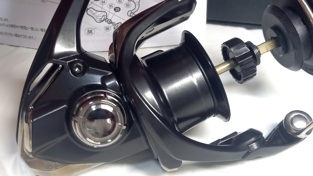 新品 スプール無し シマノ 20ヴァンフォード 管574EP C3000HG 新品 スプール無し シマノ 20ヴァンフォード 管574EP C3000HG
