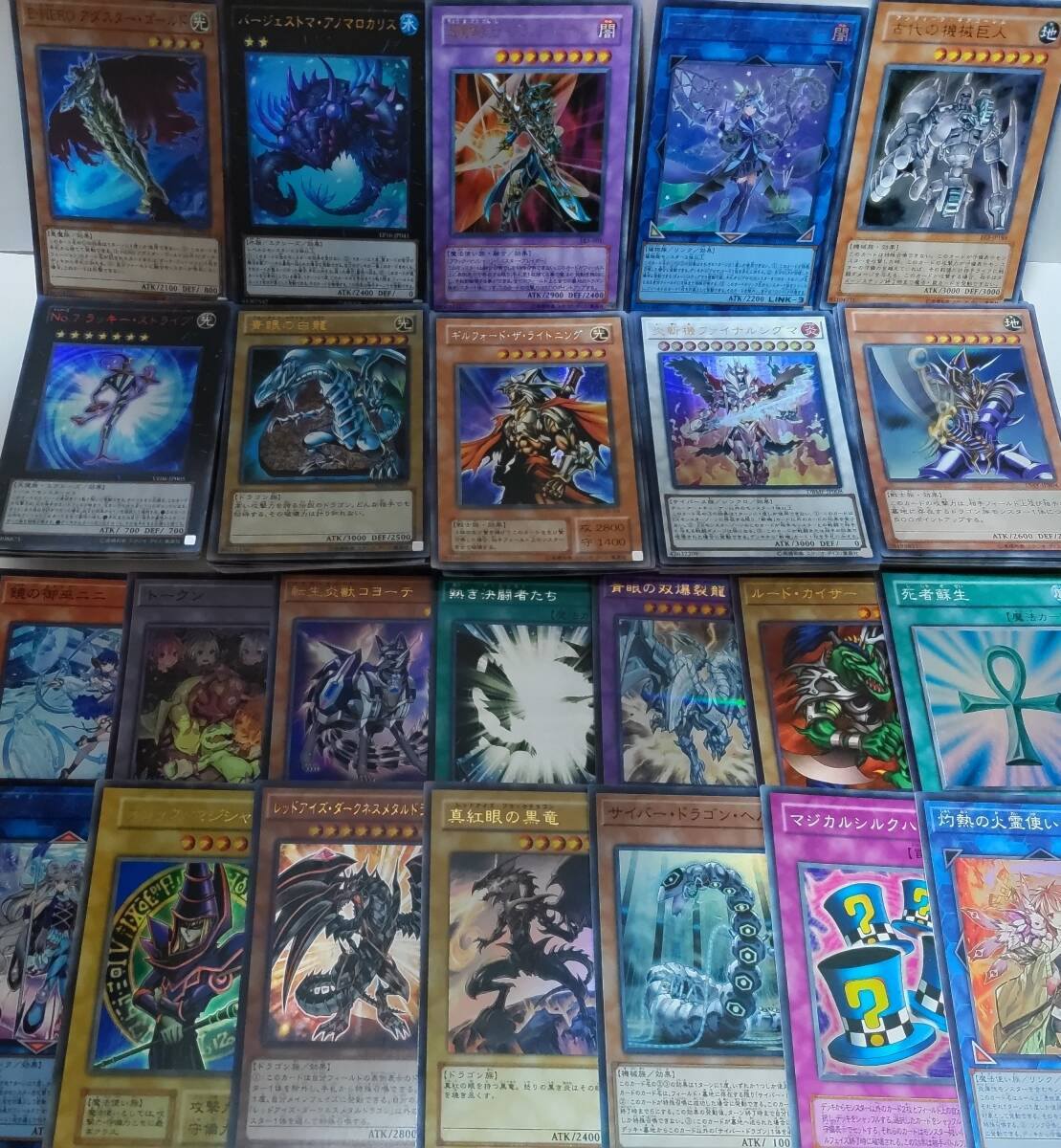 遊戯王 スーパー ウルトラ シークレット 大量 まとめ売り 約1000枚 遊戯王 スーパー ウルトラ シークレット レリーフ等 1000枚 over