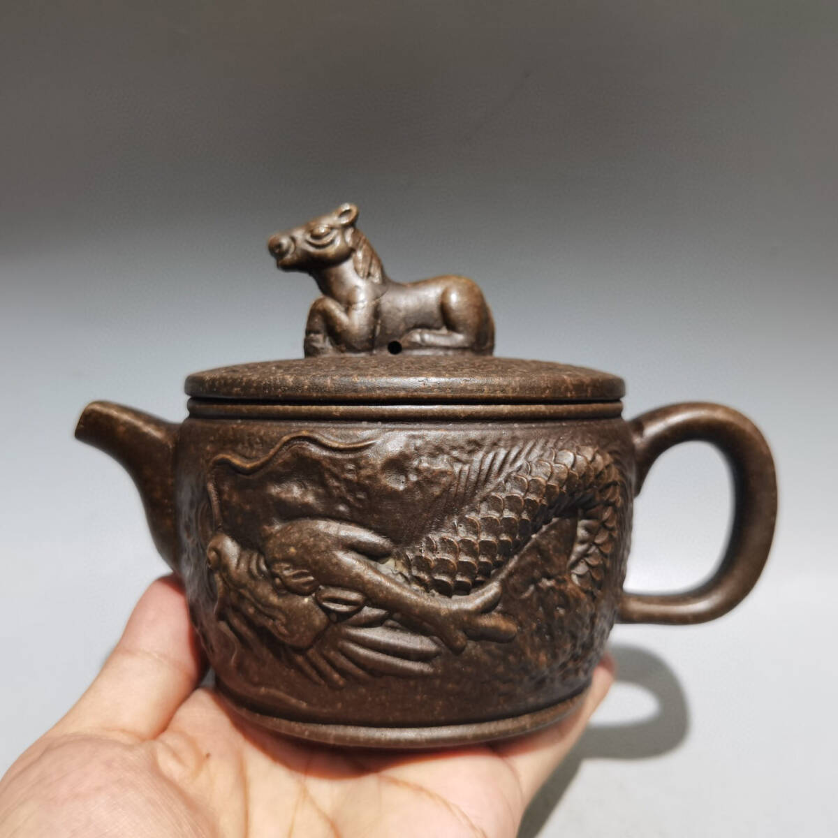 仁】『紫砂壺・寿桃壺・汪寅仙款・紅泥・茶具・茶道品』極細工 仁】『紫砂壺・寿桃壺・汪寅仙款・紅泥・茶具・茶道品』極細工