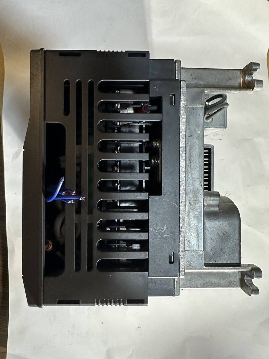 KX108)☆中古品 三菱電機 FR-A820-3.7K-1(旧型番:FR-A820-3.7K KX108)☆中古品 三菱電機 FR-A820-3.7K-1(旧型番:FR-A820-3.7K