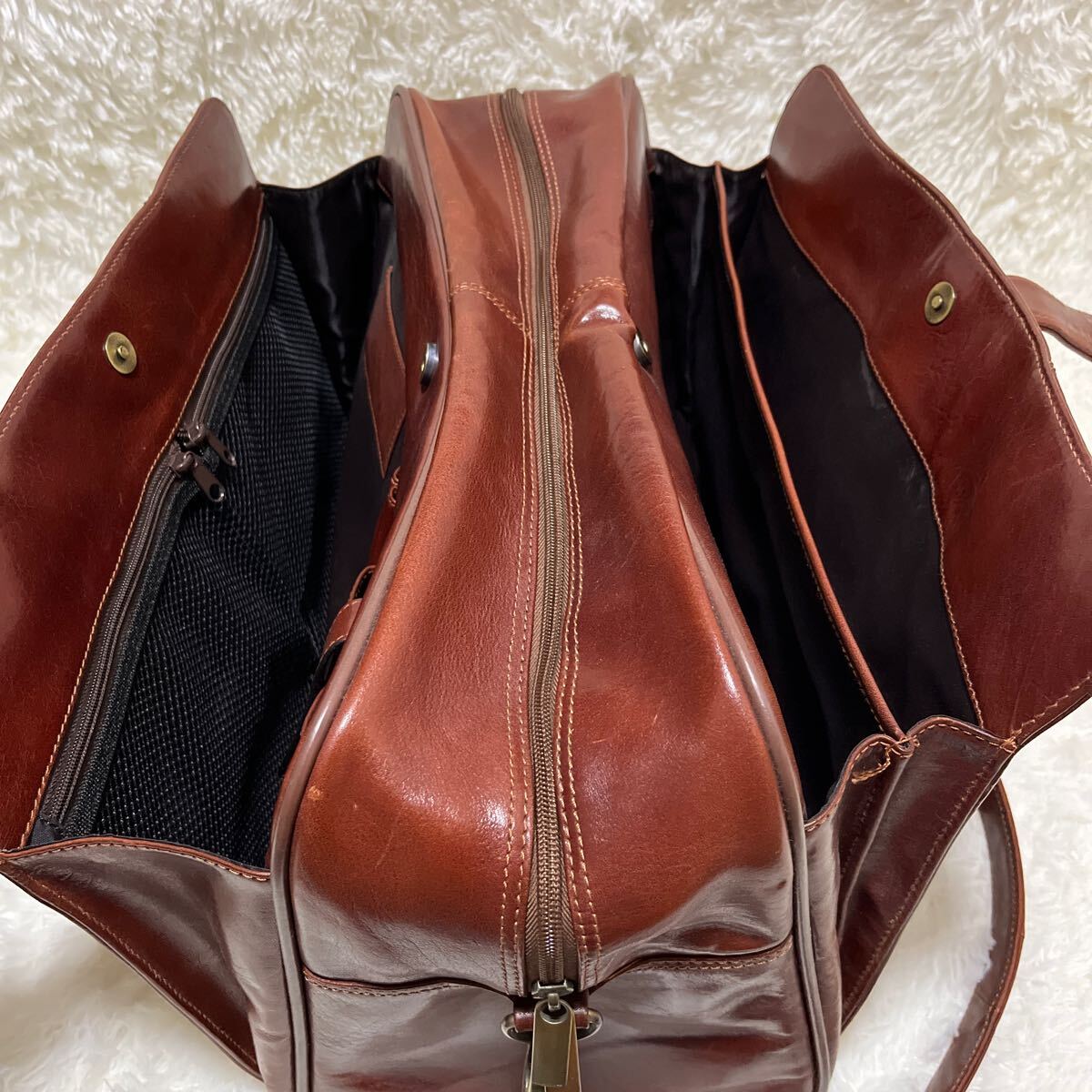 スノビストレザー ボストンバッグ 茶色