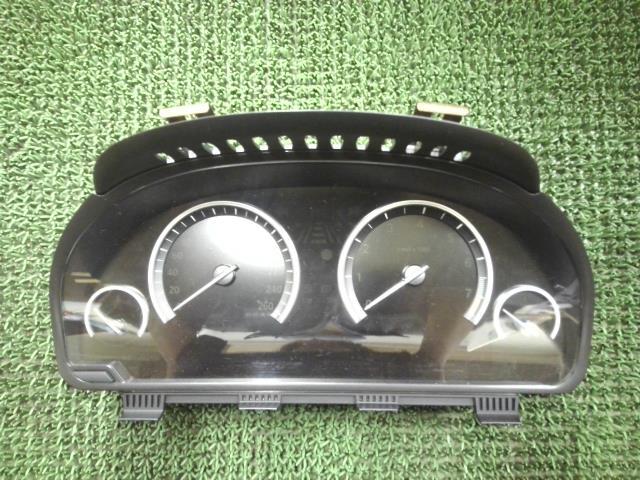 BMW 5シリーズ DAA-FZ35 スピードメーター 300 9281533-01 yatsu