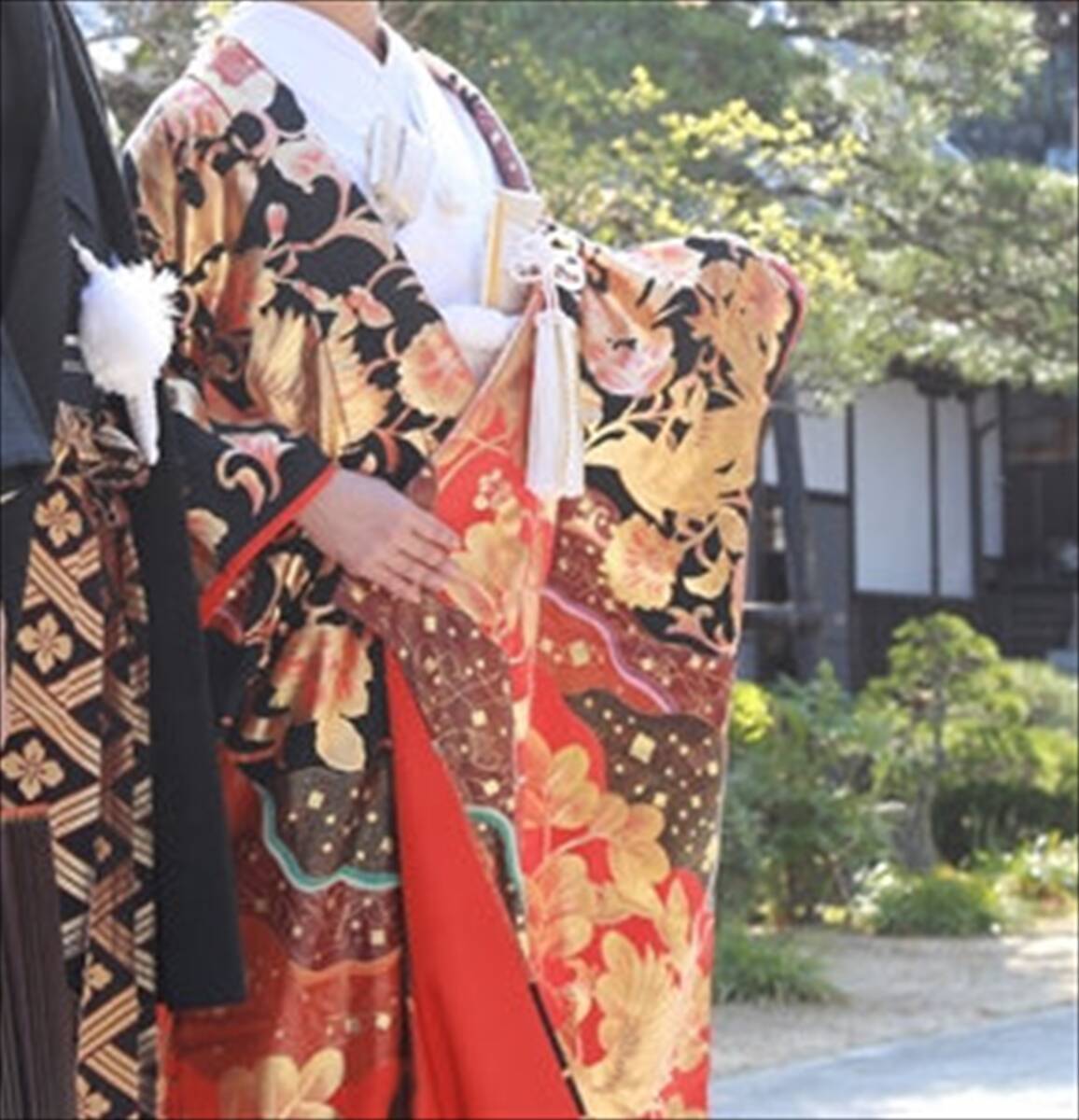 黒引き振袖 友禅作家秋山章 丸章 金彩の鶴 花嫁衣裳 18友禅作家秋山章の和装婚礼衣装の色打掛ウエディング