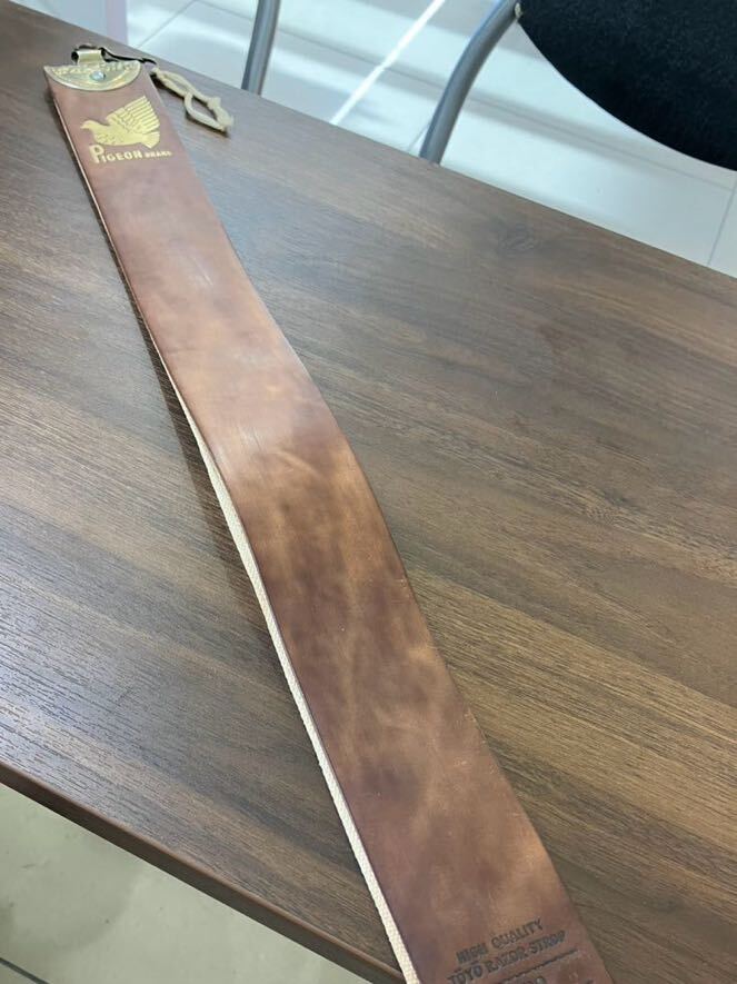 【E/J12544】PIGEON BRAND 革砥 ?本革？飾り？研ぎ革? HIGH QUALITY TOYO RAZOR STROP 1500