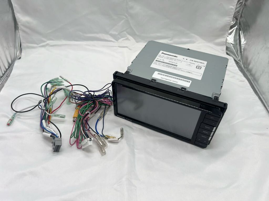 【極美品！！特価！】Panasonic CN-RE07WD ストラーダ パナソニック メモリーナビ　フルセグ　Bluetooth DVD CD カーナビ 