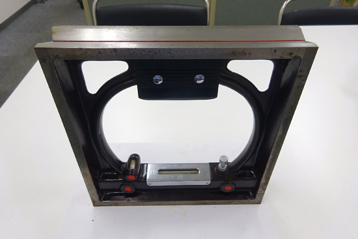 富士精密計器 角型水準器 250mm×250mm 1DIVI=0.02mm 富士精密計器 角型水準器 250mm×250mm 1DIVI=0.02mm