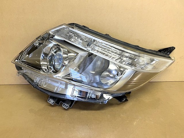 ノア(Si)/エスクァイア ZRR80 ZRR85 ZWR80 前期 LED 純正 左ヘッドライト/左ヘッドランプ ICHIKOH 28-227 [E] ▼34105/H4/い