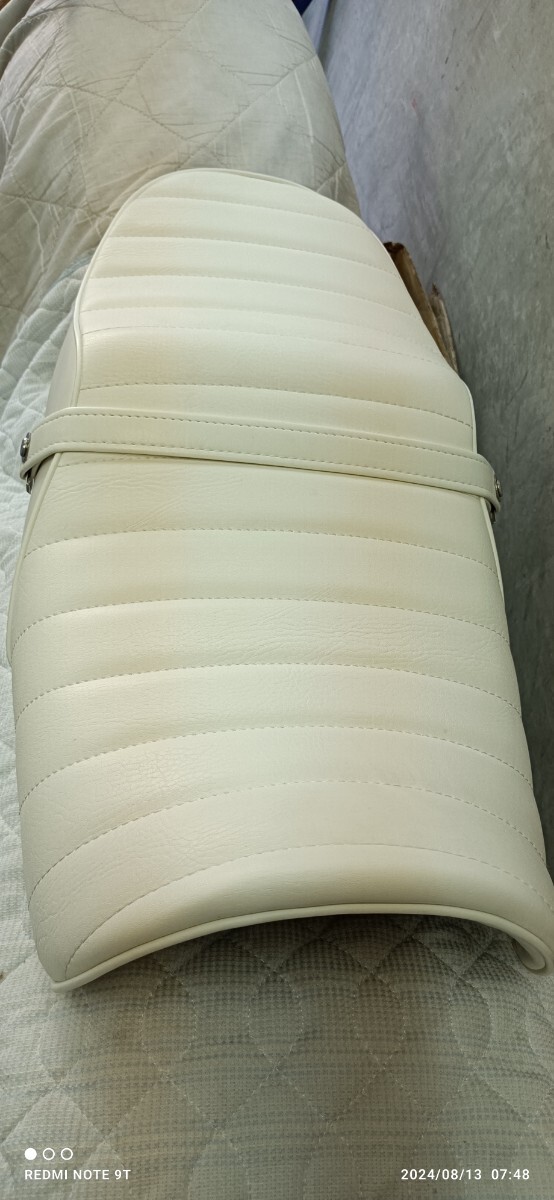 CB400FOUR/NC36型・社外品タックロールシート（白）中古/SF/JADE/CB400