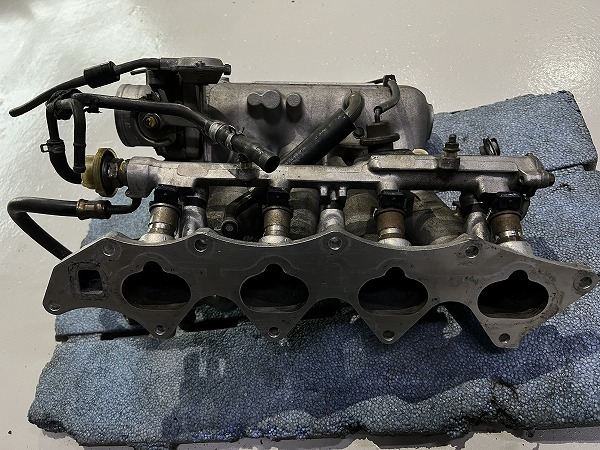 ホンダ EF8 CR-X SiR B16A インテークマニホールド スロットル ホンダ EF8 CR-X SiR B16A インテークマニホールド スロットル
