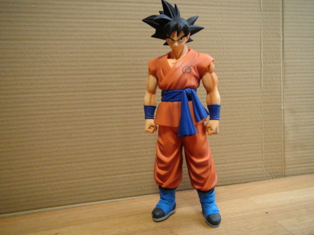 ソフビ?フィギュア ドラゴンボール 孫悟空　27㎝位