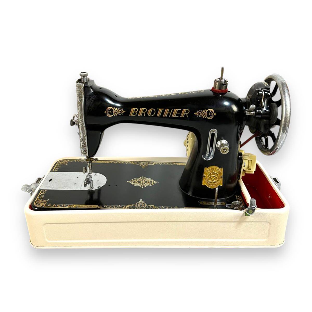 希少品】BROTHER ブラザー Sewing Machine 踏み ミシン 希少品】BROTHER ブラザー Sewing Machine 踏み ミシン
