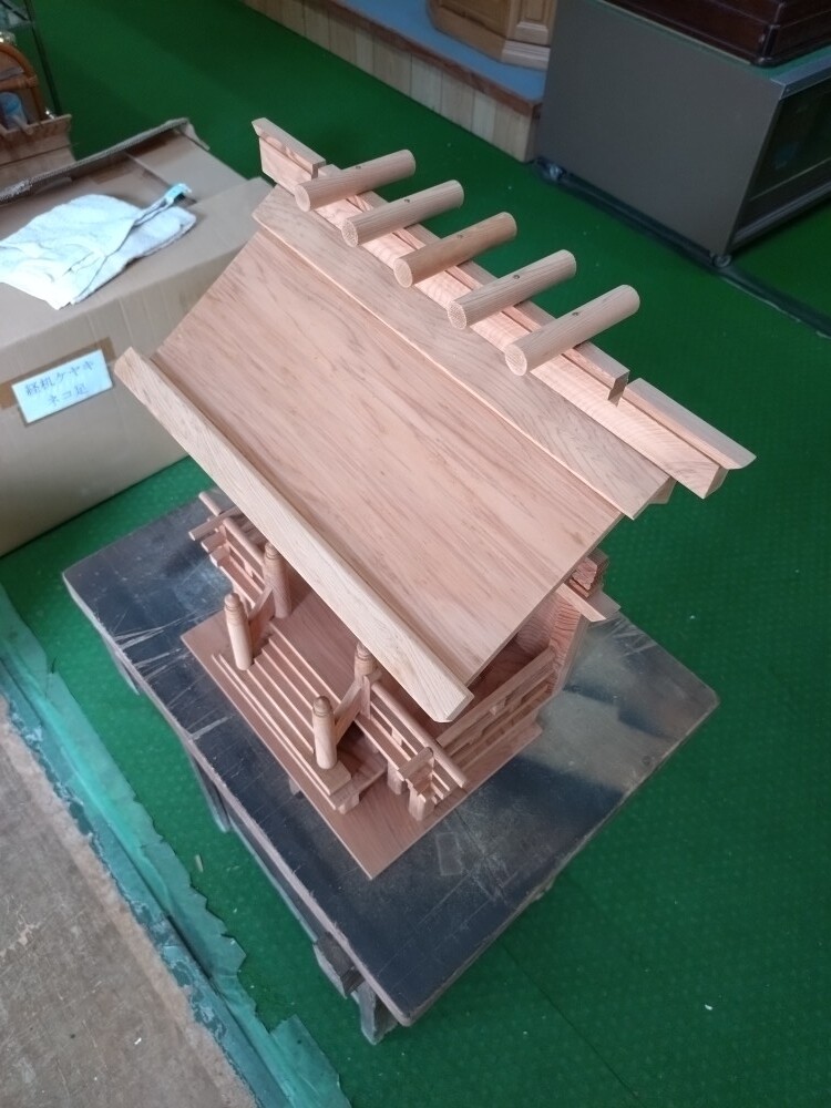 まごころ堂 未使用 屋久杉無垢の神棚 樹齢1000年 限定特価 残り まごころ堂 未使用 屋久杉無垢の神棚 樹齢1000年 限定特価 残り