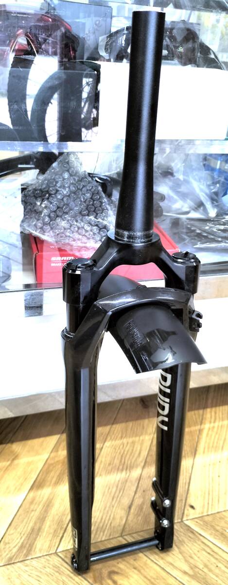 アウトレット試乗車品　ROCKSHOX Rudy Ultimate XPLR 30mm Travel Gloss Black