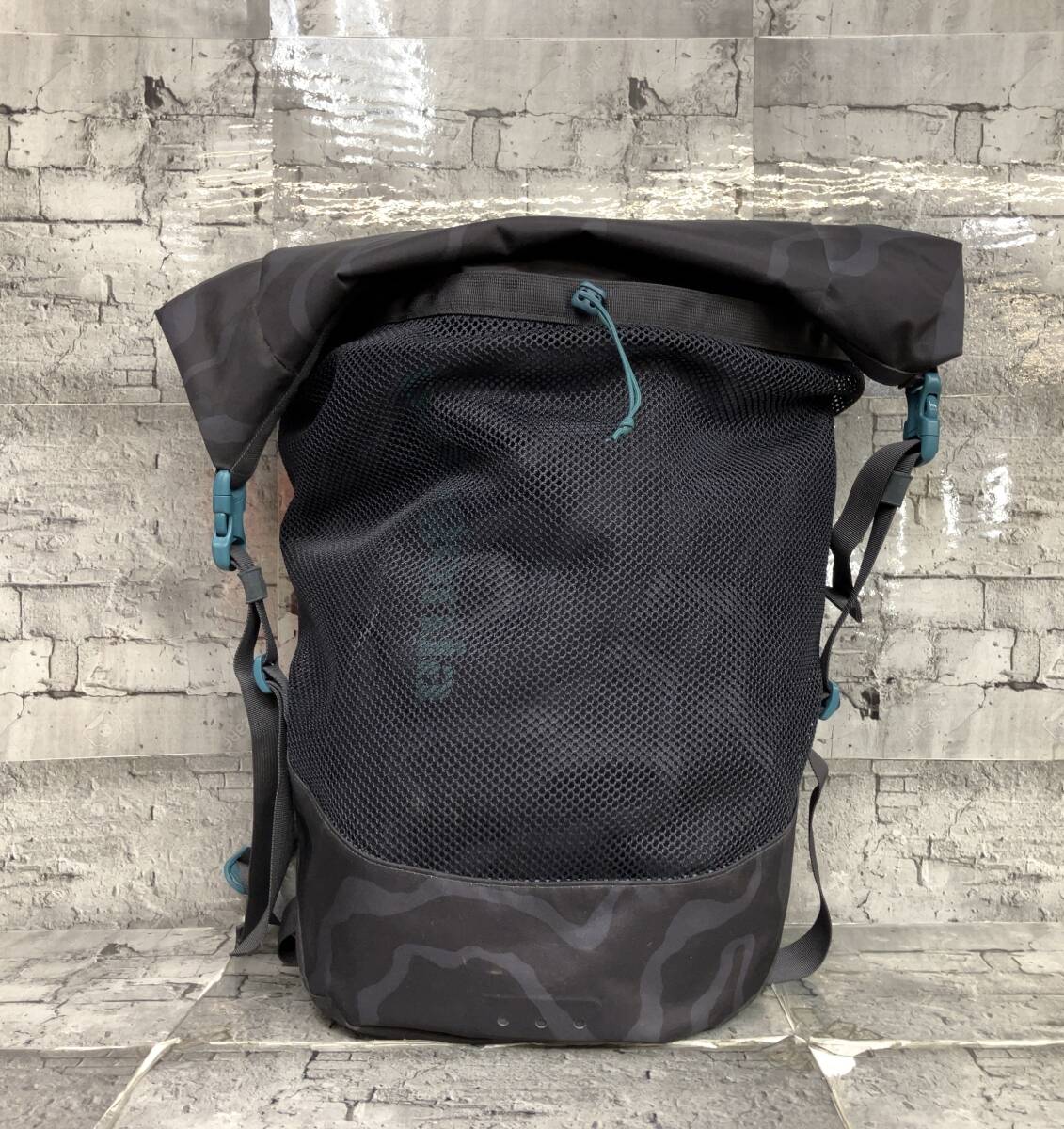patagonia ステルスアトムスリング 8L 廃番希少品 フィッシング patagonia ステルスアトムスリング 8L 廃番希少品 フィッシング