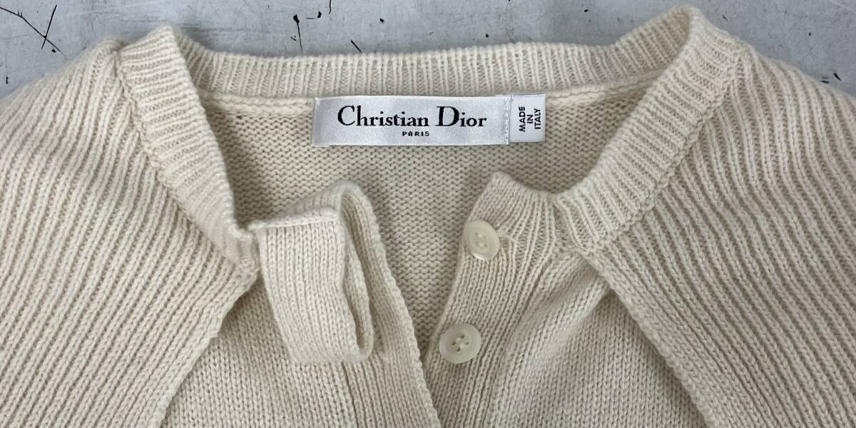 Christian Dior クリスチャンディオールBEE刺繍 ノースリーブ Christian Dior クリスチャンディオールBEE刺繍 ノースリーブ