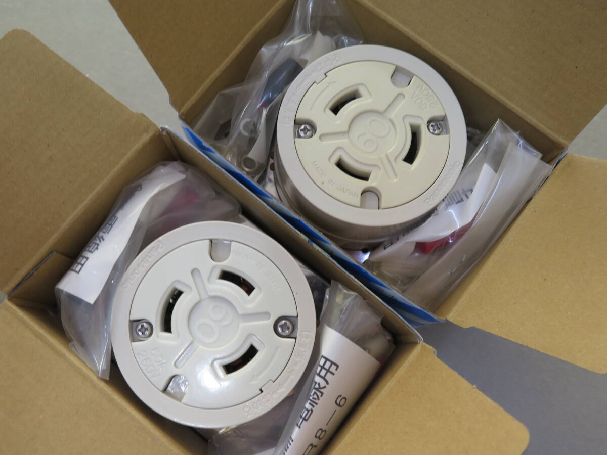 △●未使用 パナソニック WF2360W 3P60A引掛埋込コンセント 2個まとめて_画像3