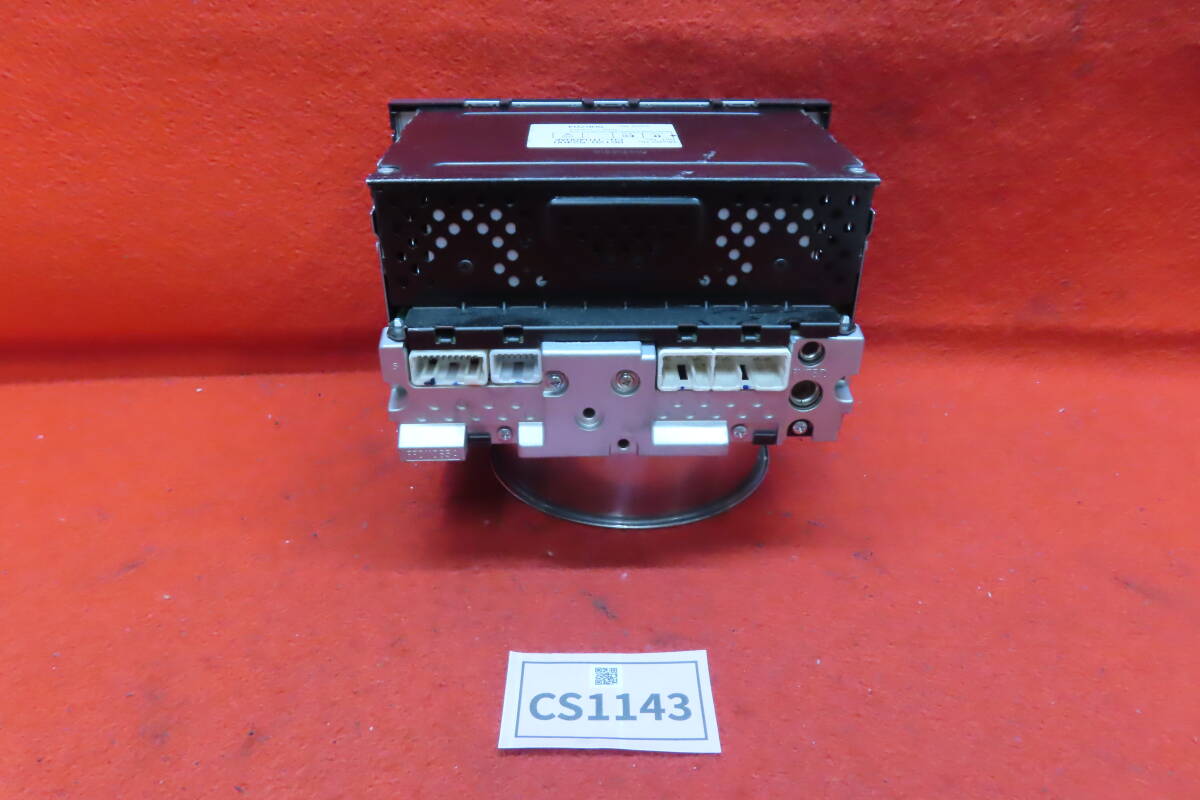 CS1143* гарантия работы есть / Toyota оригинальный Porte 86120-52400 CD плеер аудио панель корпус только 