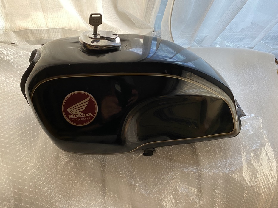ホンダ GB250 クラブマン 純正タンク GB250 クラブマン 純正タンク