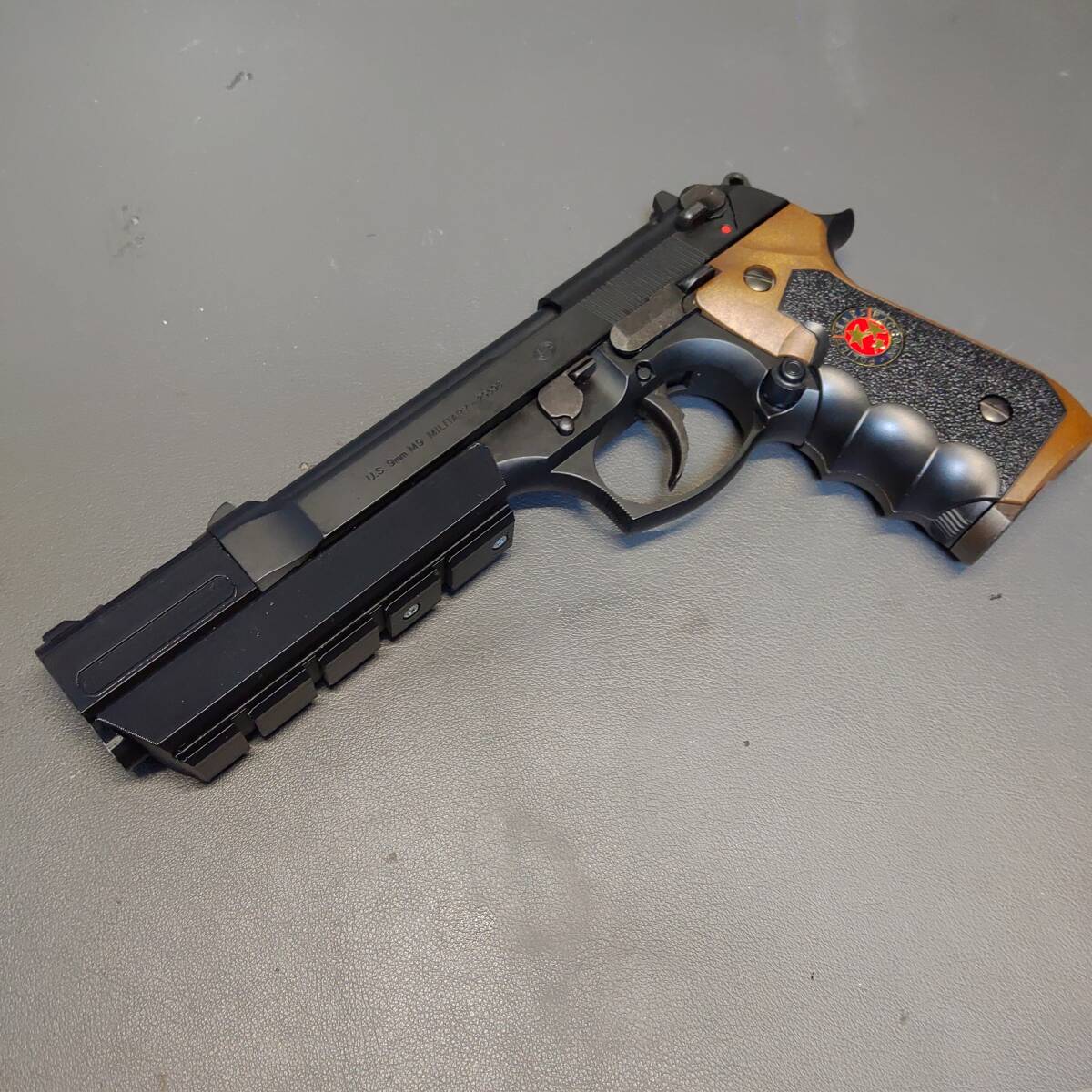 東京マルイ M92F 専用 コンペンセイター バリーバートン 風 東京マルイ M92F 専用 コンペンセイター バリーバートン 風