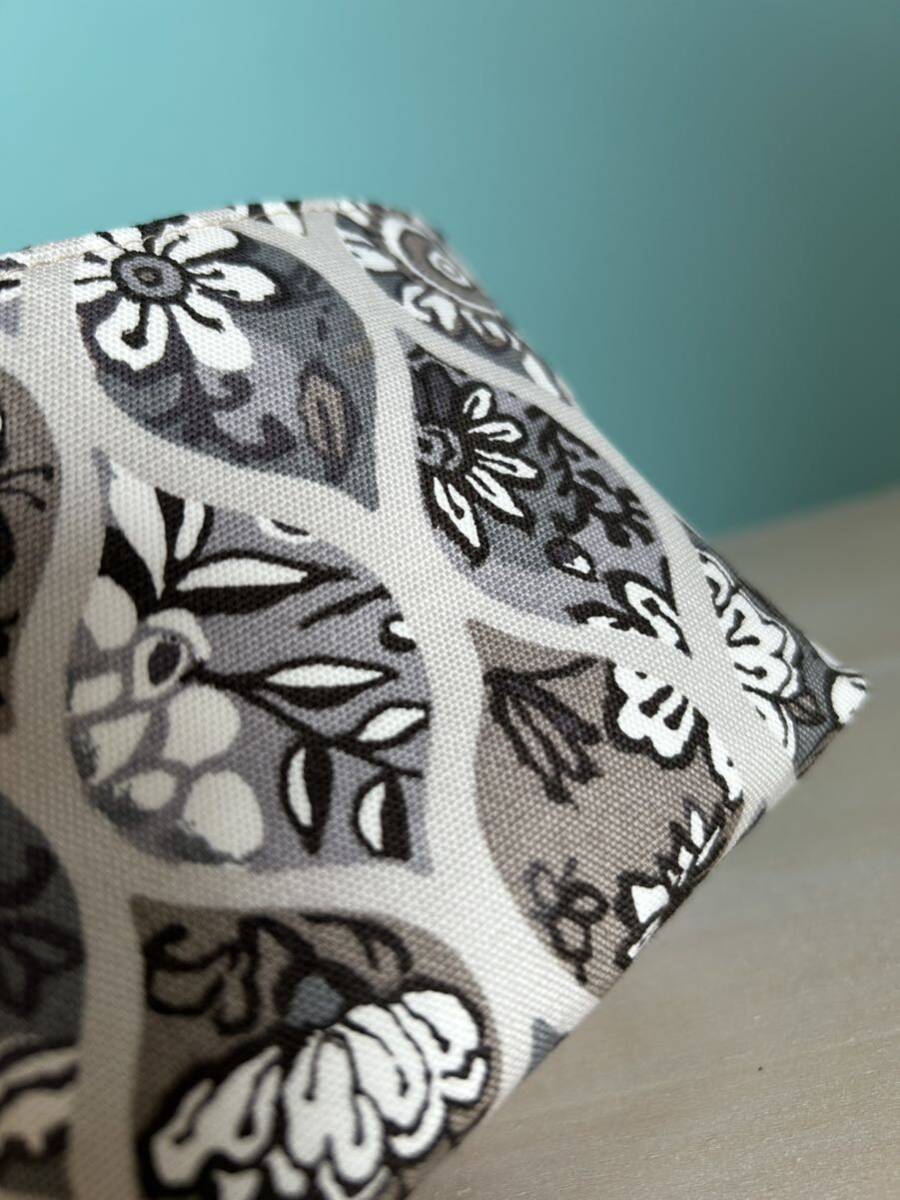 ハンドメイド☆布小物入れ　グレー　お花 フラワー _画像3