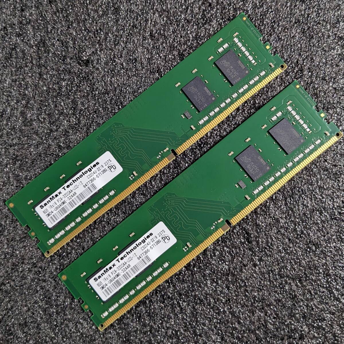 DDR4メモリ 16GB(8GB2枚組) SanMax SMD4-U8G46ME-32AAR DDR4メモリ 16GB(8GB2枚組) SanMax SMD4-U8G46ME-32AAR
