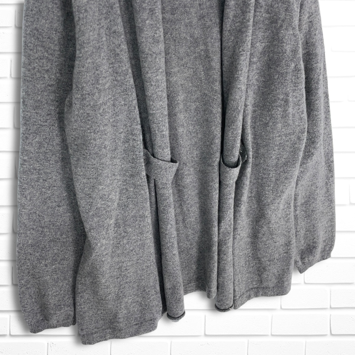 新品 La Capra ラカプラ カシミヤ 100% ニット 長袖 羽織り 新品 La Capra ラカプラ カシミヤ 100% ニット 長袖 羽織り