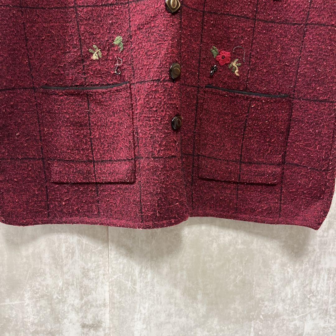 Family 昭和レトロ古著　ヴィンテージ　ニットベスト　レディース　刺繍　ビンテージ　ユーズド