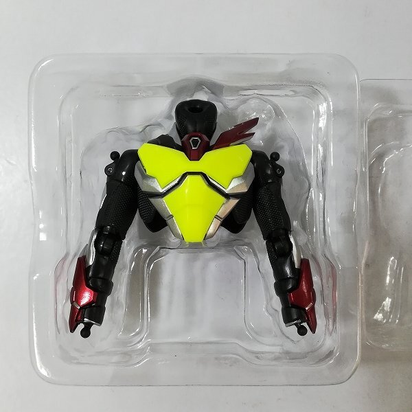新品未開封 S.H.Figuarts仮面ライダーゼロツー(交換用パーツ付き