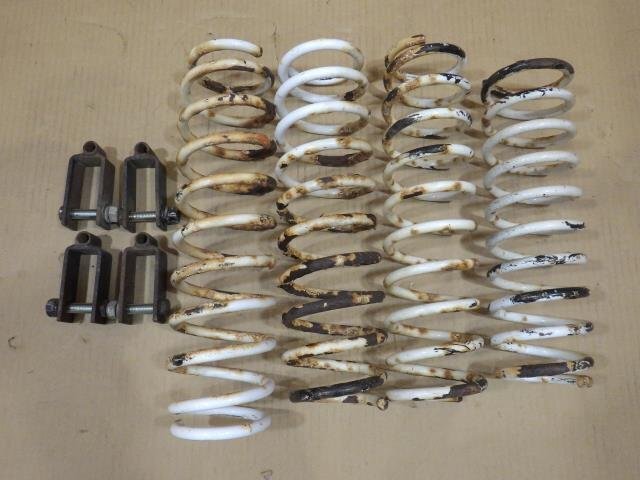 【山形 酒田発】中古 ジムニー TA-JB23W リフトアップサスペンション1台分 メーカー不明 リフトアップ量不明 ジャンク品 使用感強め