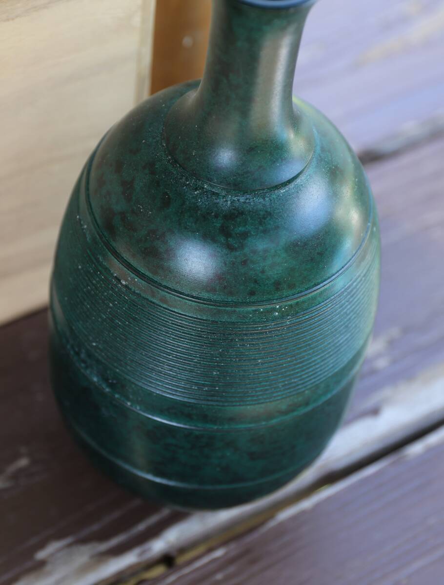 花瓶 花入 ① 和光 青銅有線模様花瓶 高村豊周 人間国宝 ② 高岡 花瓶 花入 ① 和光 青銅有線模様花瓶 高村豊周 人間国宝 ② 高岡