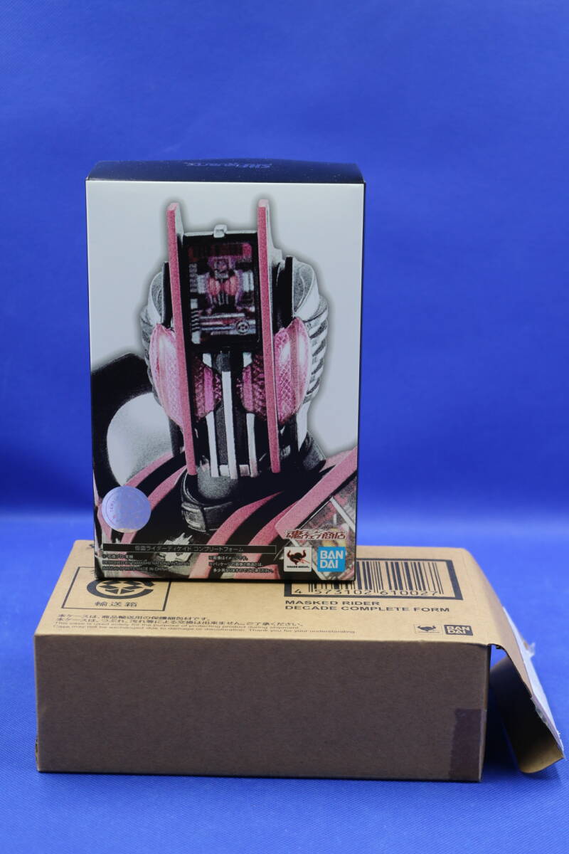 30-3 [現状品]S.H.Figuarts 真骨彫製法 仮面ライダーディケイド コンプリートフォーム