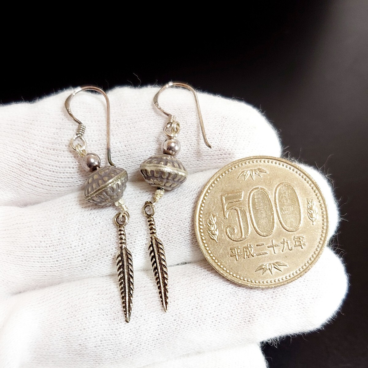 6155 SILVER925 カレン族 フェザーピアス カレンシルバー925 小 提燈 ぼんぼり インディアンジュエリー ハンドメイド 希少 レア モン族