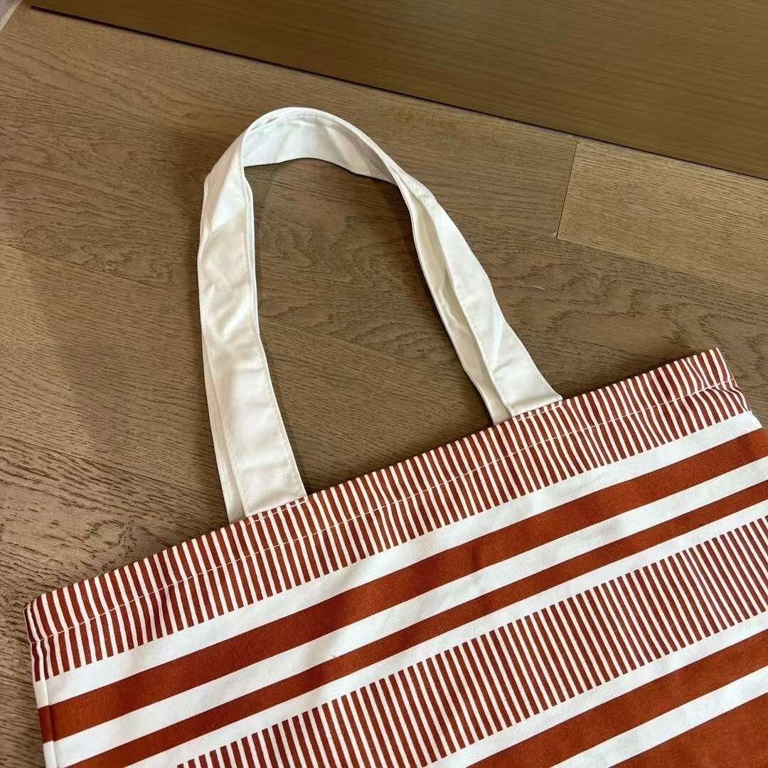 CELINE ノベルティトートバック エコバッグ トリオンフ Lサイズ CELINE ノベルティトートバック エコバッグ トリオンフ Lサイズ