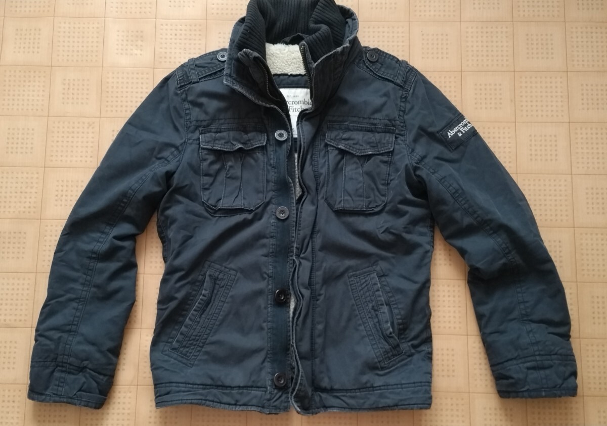即決 Abercrombie&Fitch ボア付きミリタリージャケット ネイビー 即決 Abercrombie&Fitch ボア付きミリタリージャケット ネイビー
