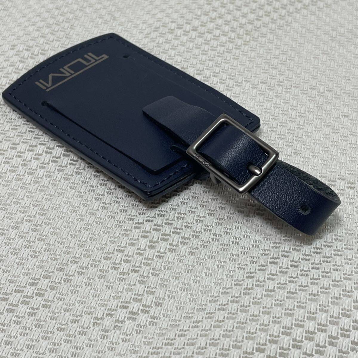 未使用品】TUMI 純正 ネームタグ/ ラゲージタグ 本革製 未使用品】TUMI 純正 ネームタグ/ ラゲージタグ 本革製