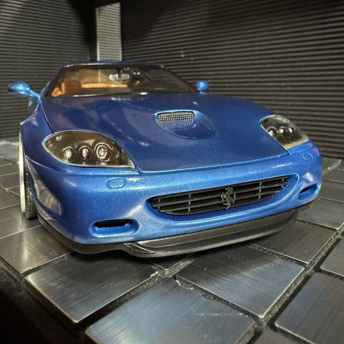 ホットウィール 1/18 フェラーリ 575MM (カスタム仕様) ホットウィール 1/18 フェラーリ 575MM (カスタム仕様)