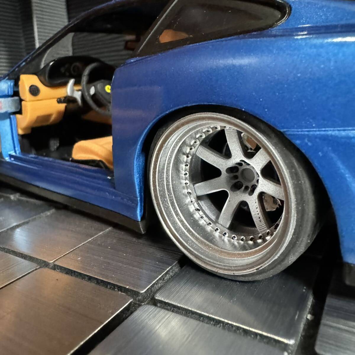 ホットウィール 1/18 フェラーリ 575MM (カスタム仕様) ホットウィール 1/18 フェラーリ 575MM (カスタム仕様)