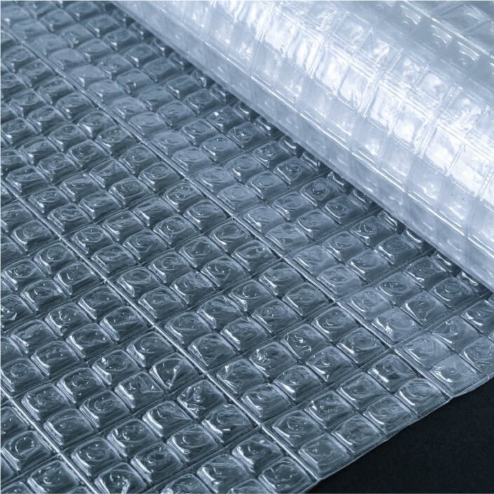 【送料無料！/法人様?個人事業(yè)主様】川上産業(yè)/今！話題の新商品！スパスパ（手で切れる四角いプチプチ）★1200mm×42m (□36) 5本セット