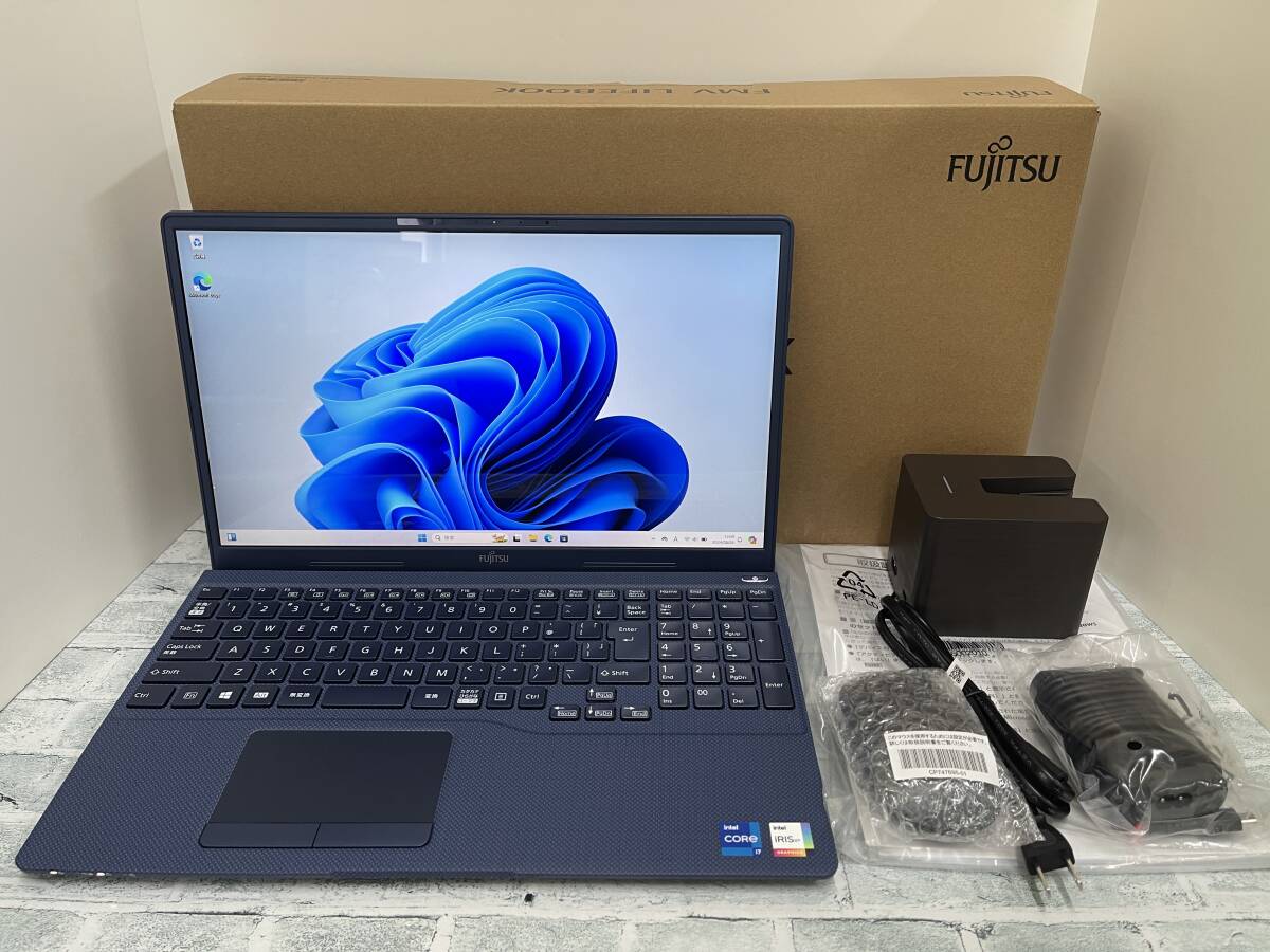 【超美品】富士通 LIFEBOOK TH77/E3 ■第11世代Intel Core i7-1165G7■メモリ8GB+SSD1TB■15.6型フルHD■Windows11【送料無料】◎N6J692