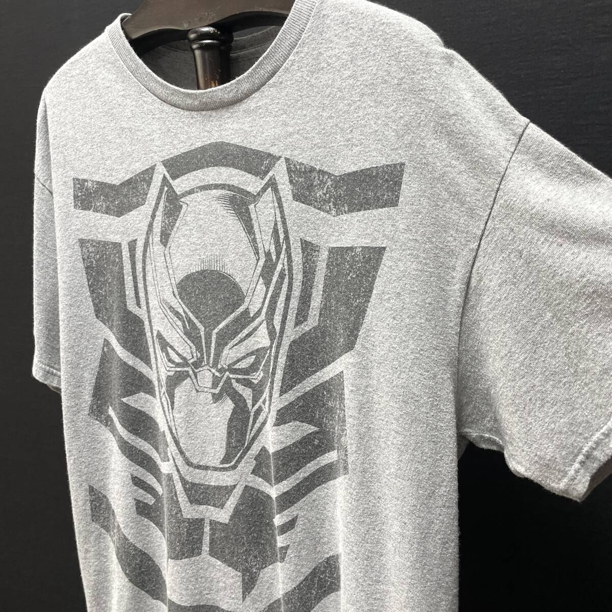 【期間限定SALE】USA 古着 MARVEL マーベル ブラックパンサー Tシャツ メンズL グレー アメコミ 映画 BA1774_画像4
