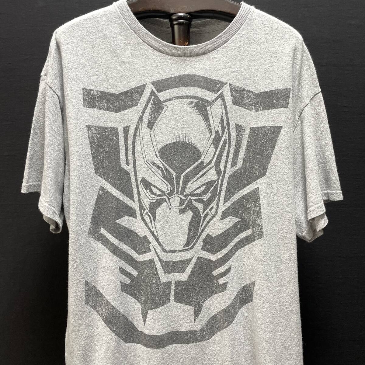 【期間限定SALE】USA 古着 MARVEL マーベル ブラックパンサー Tシャツ メンズL グレー アメコミ 映画 BA1774_画像3