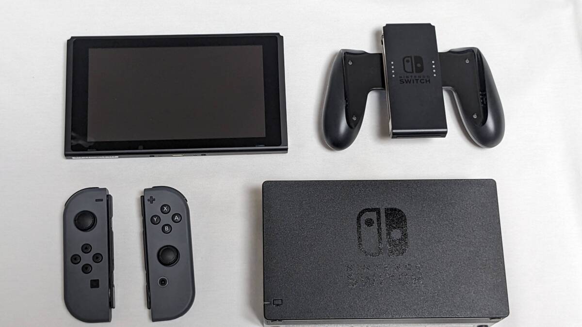 ソフト2本付き】 任天堂 Nintendo Switch 本体 セット グレー ソフト2本付き】 任天堂 Nintendo Switch 本体 セット グレー