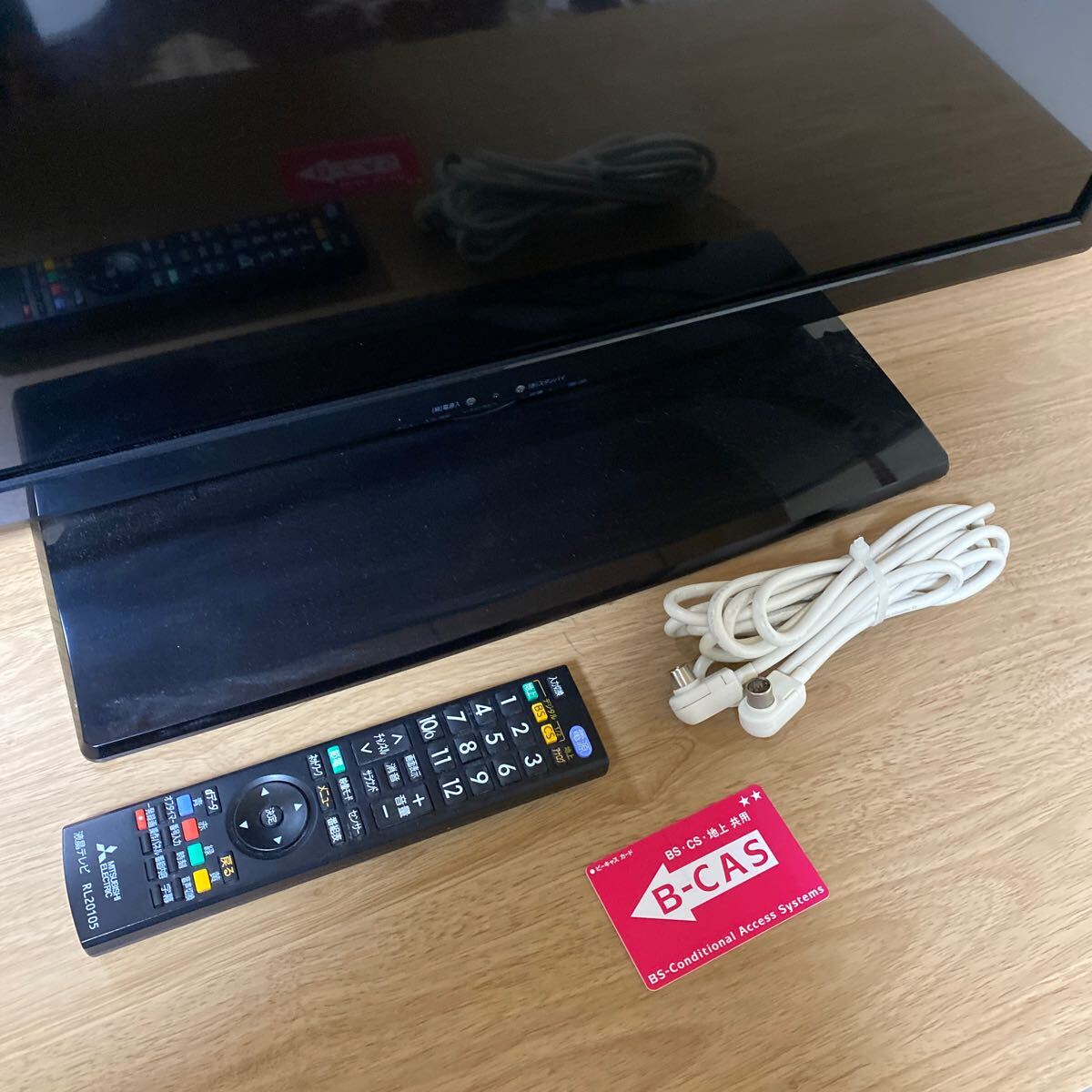 MITSUBISHI 32型 液晶テレビ LCD-32LB7 リモコン B-CASカード MITSUBISHI 32型 液晶テレビ LCD-32LB7 リモコン B-CASカード