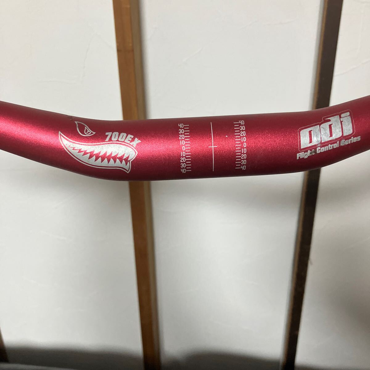 ODI アルミ　ライザバー　レッド　31.8 700mm MTB