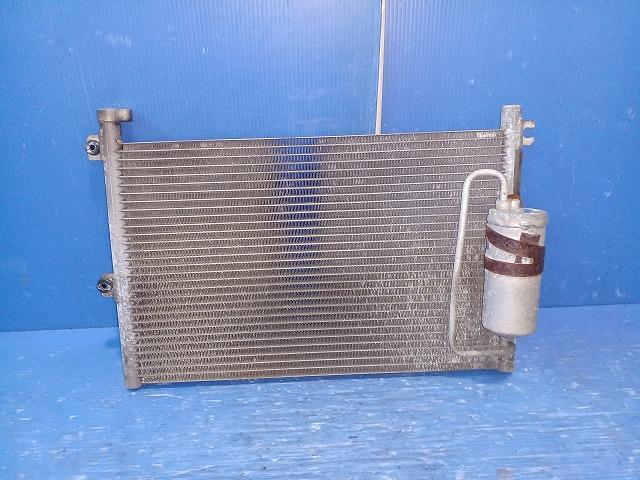 ジムニー TA-JB23W コンデンサー 　純正品番95311-81A50 管理番号AB7523_画像1