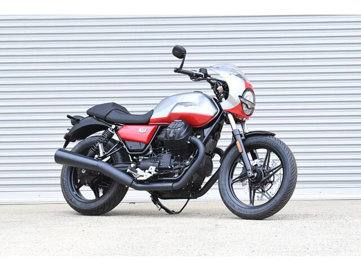  Moto Guzzi V7 Stone 